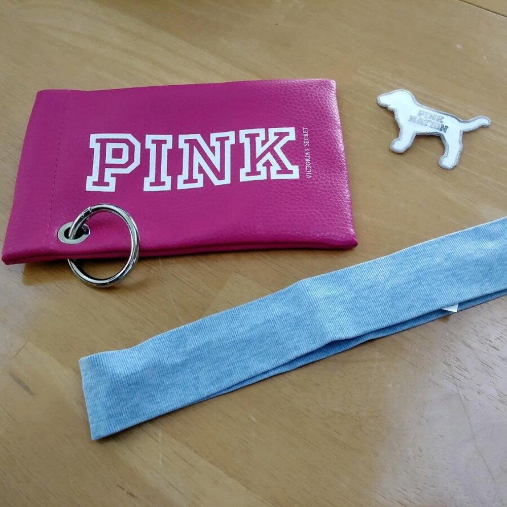 😎VS PINK SUNGLASS CASE WITH HEADBAND & PATCH